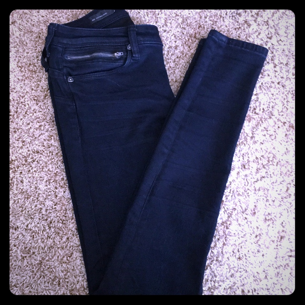 Kut From The Kloth MIA toothpick skinny jeggings.